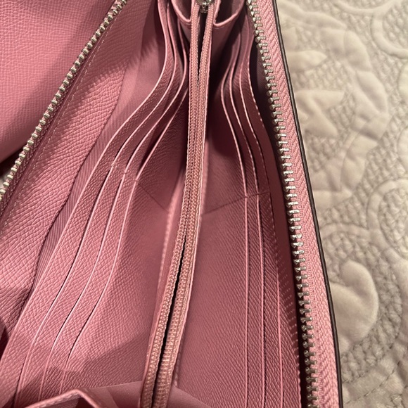 Baby pink coach purse with wallet - Picture 2 of 5